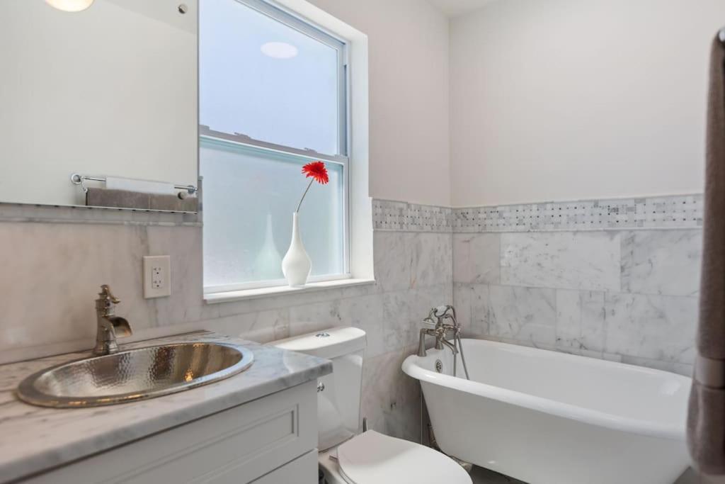 Las Olas Villa With Heated Salt Water Pool فورت لودرديل المظهر الخارجي الصورة